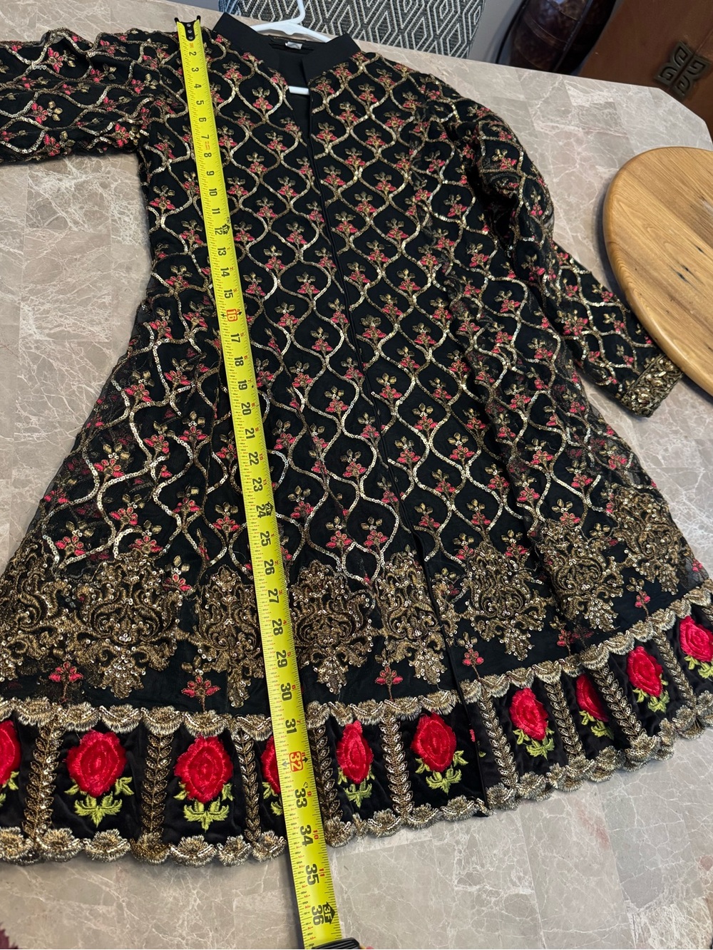 Zainab Hasan  embroidered dress M - Picture 9 of 11